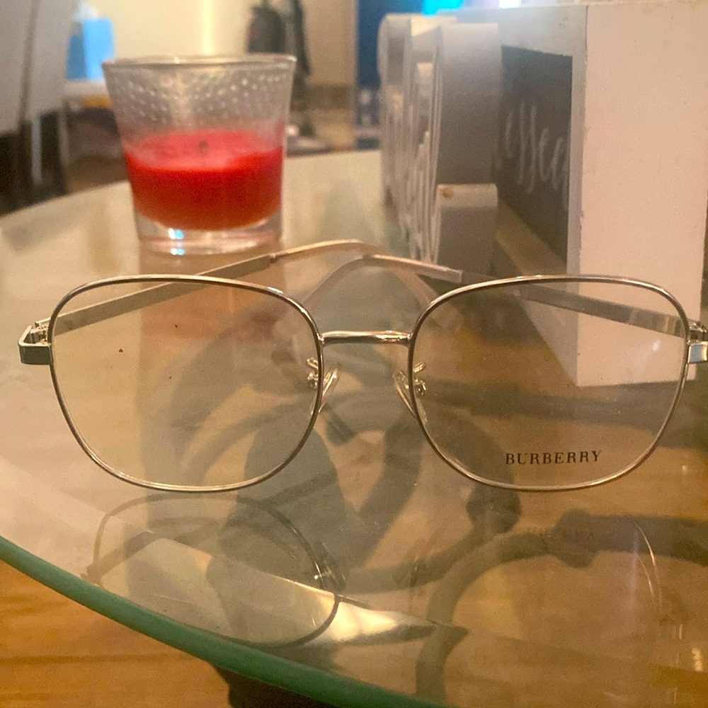 Burberry glasses pricing negotianable